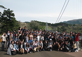 日本一の九重夢大吊橋で記念撮影