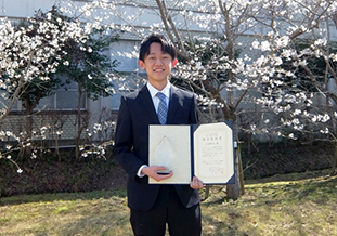 受賞した上田さん