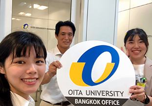 大分大学バンコクオフィスにて