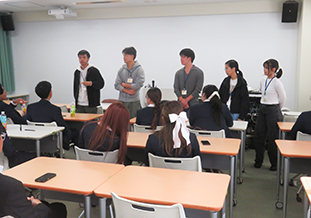 学生交流の様子