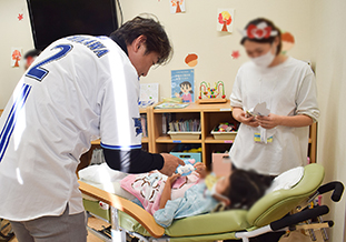 内川さんと笑顔で交流